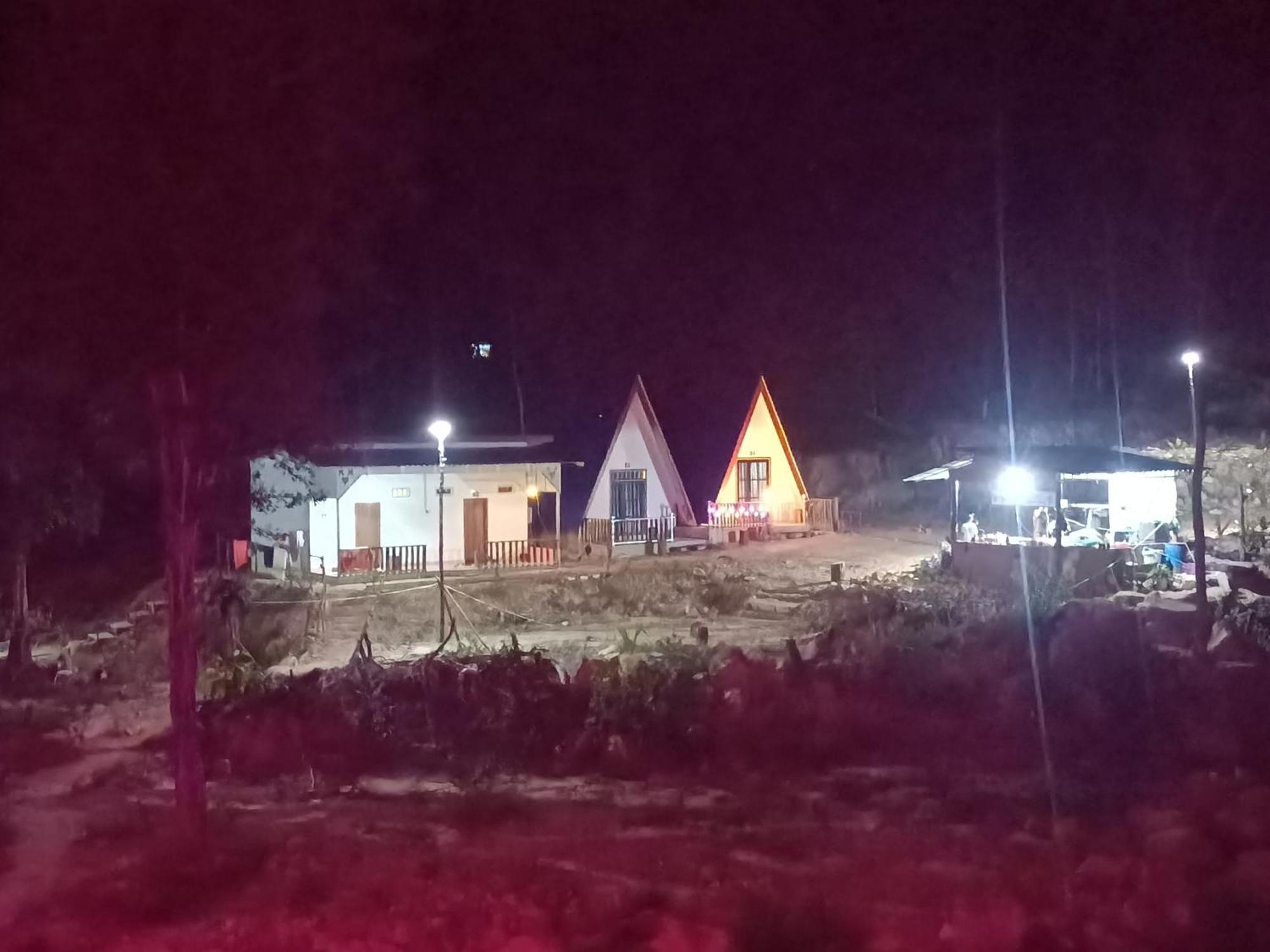 Blue Zone Hostel Kaoh Touch Exterior photo