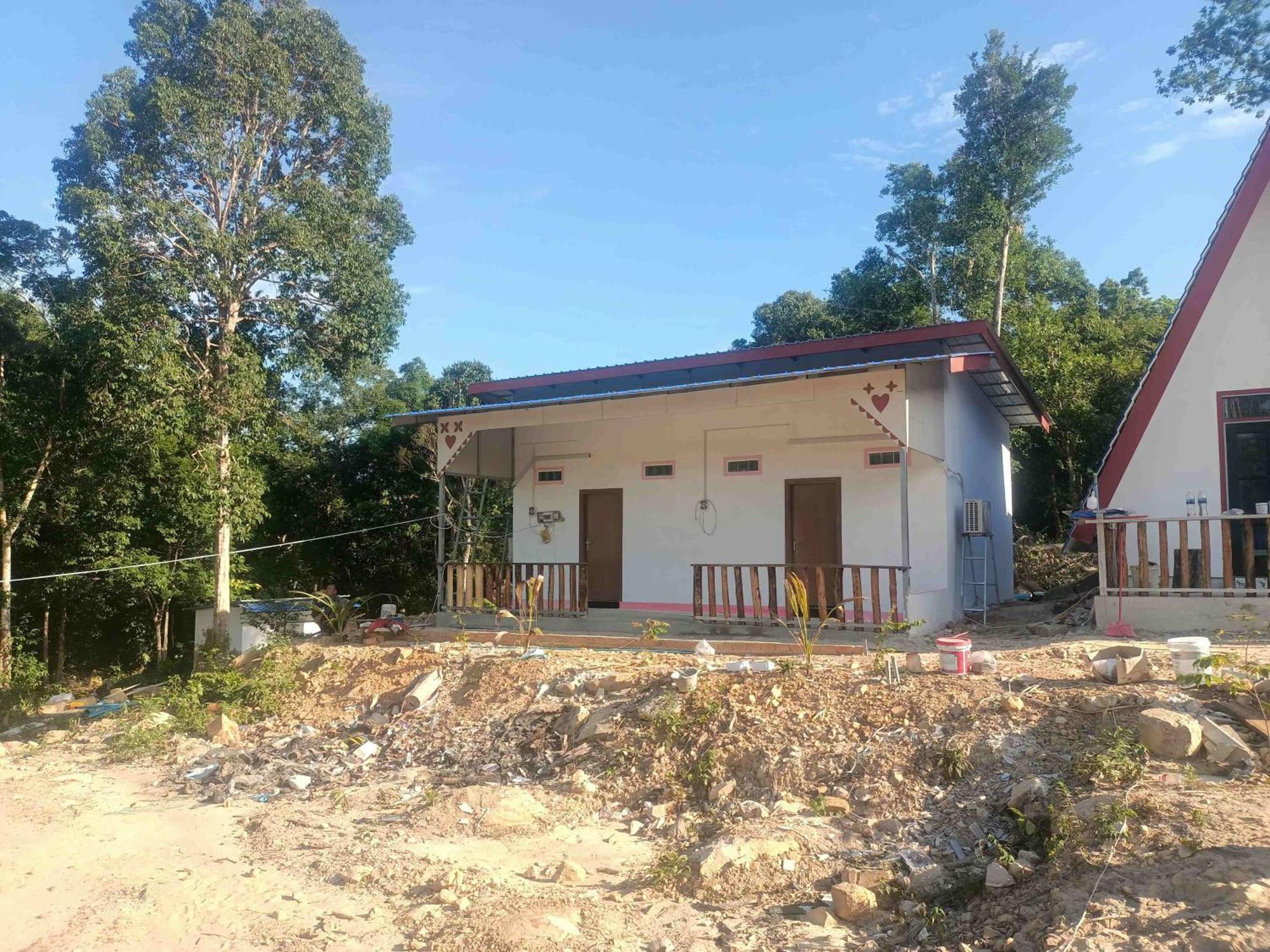 Blue Zone Hostel Kaoh Touch Exterior photo